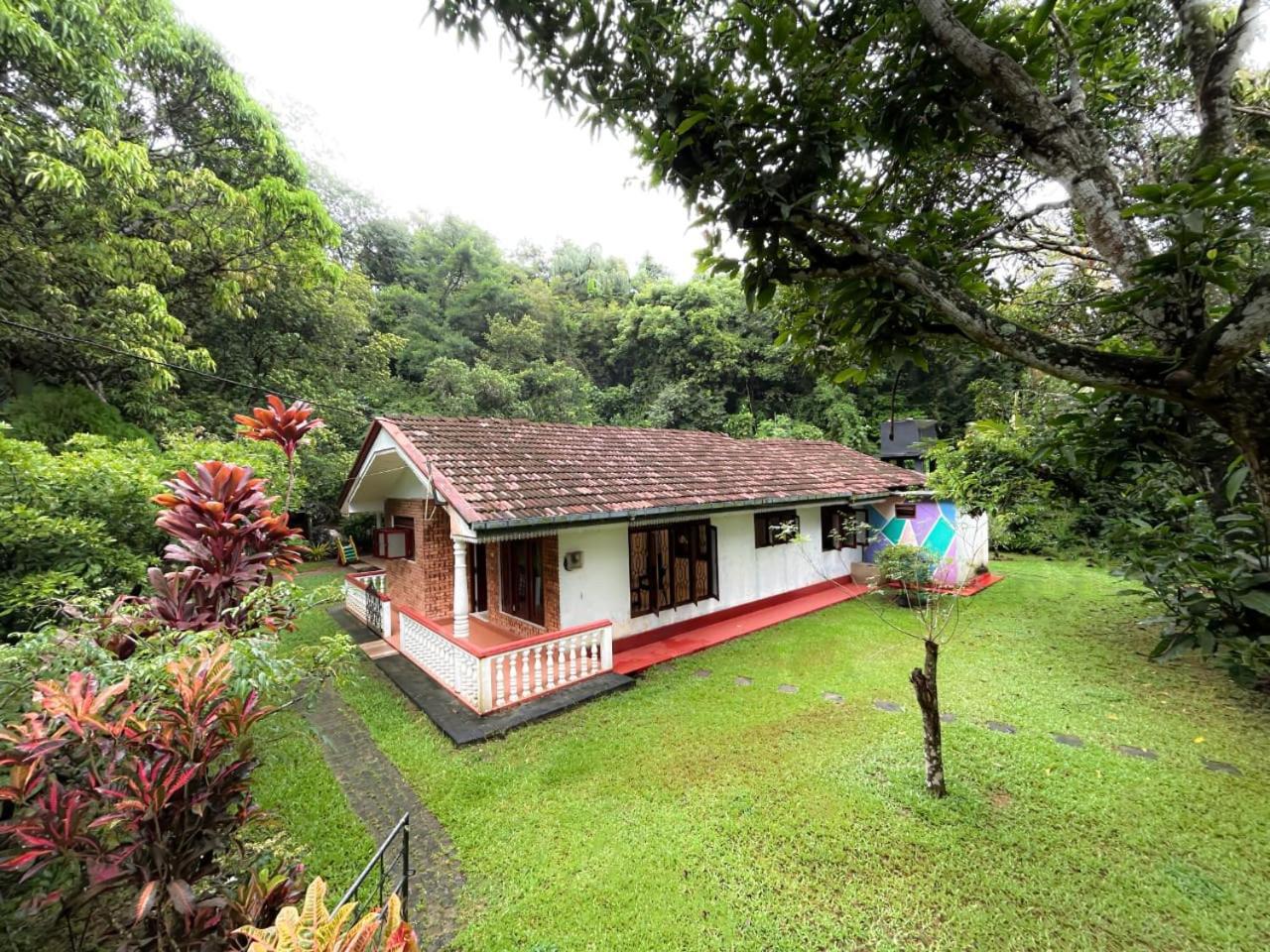 Sharta Homestay *